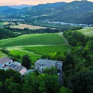 Farm stay Tenuta Folesano Wine Estate 13th Century
